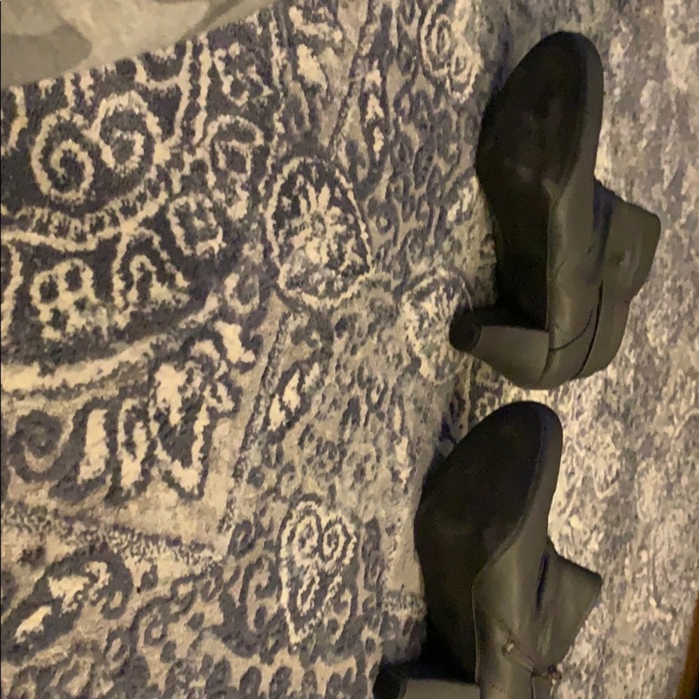 Fergicious short boots - Picture 2 of 6